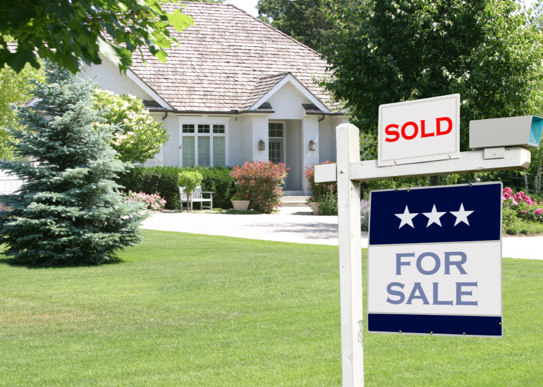 Are There Any Advantages to Selling a House 