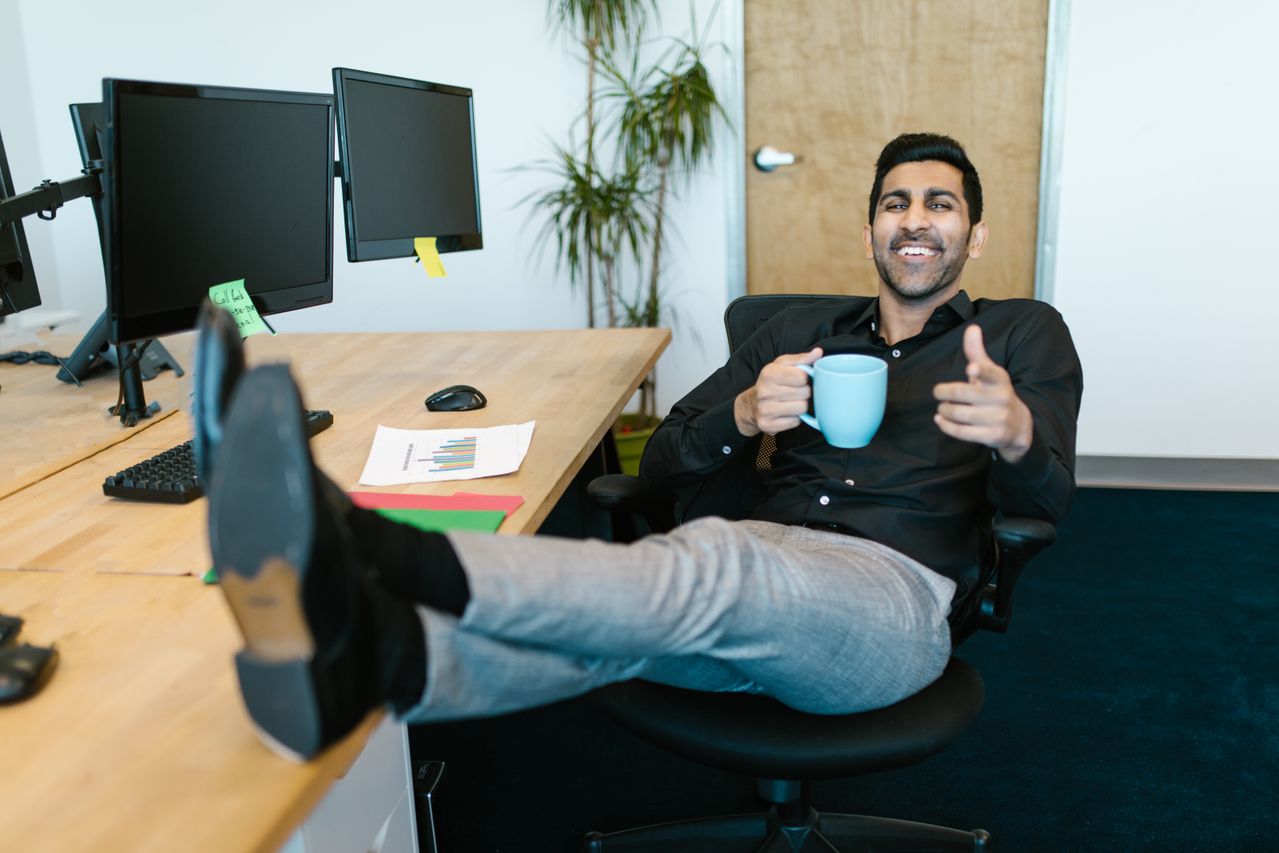 The 4-Day Workweek - The Ultimate Corporate Revolution or a Hidden Productivity Trap?